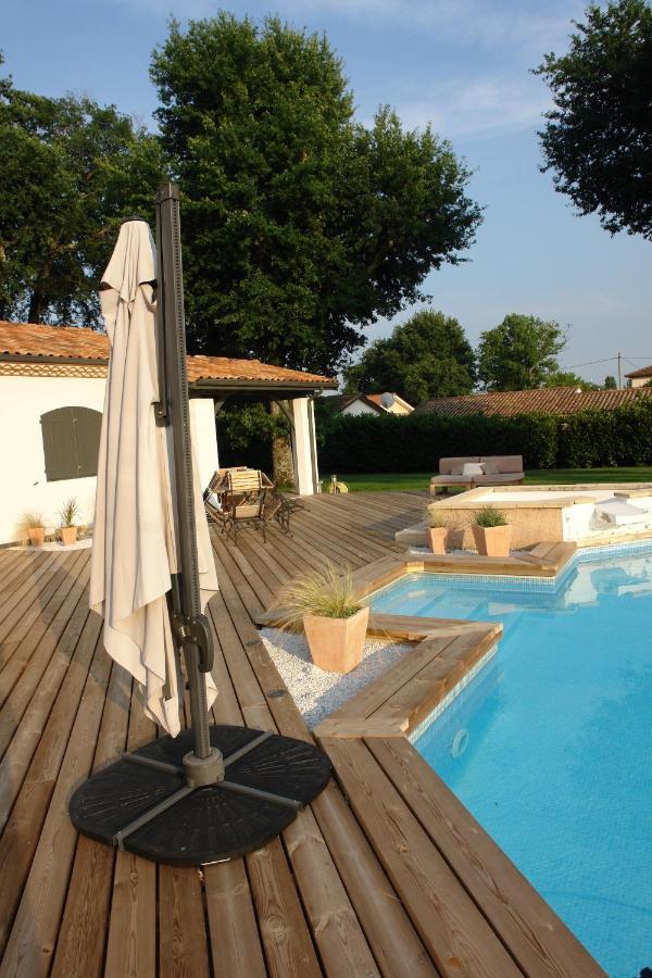 Domaine De L'Espiguette Biganos Exterior photo