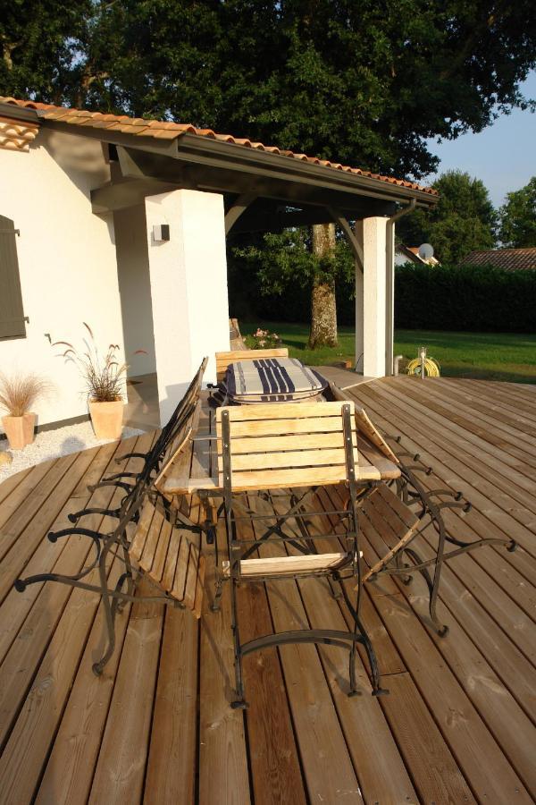 Domaine De L'Espiguette Biganos Exterior photo